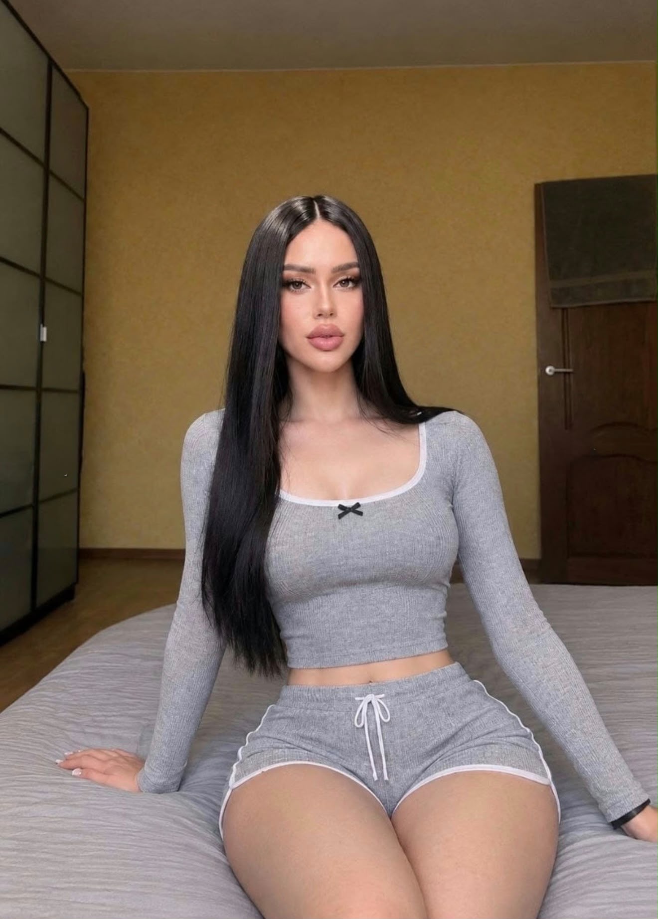 ZARİNA