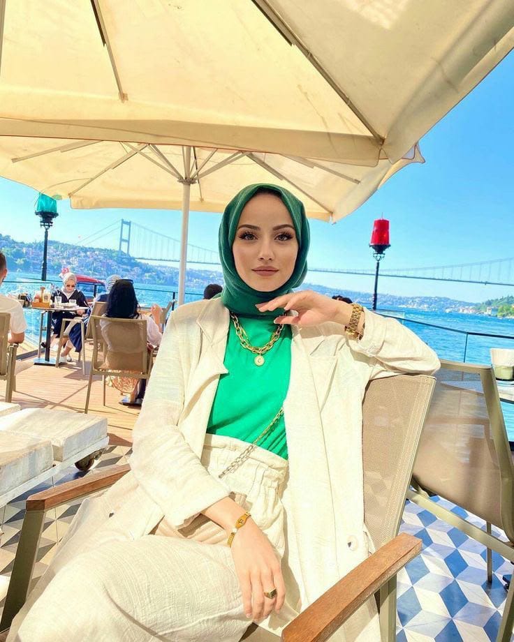 AYŞE
